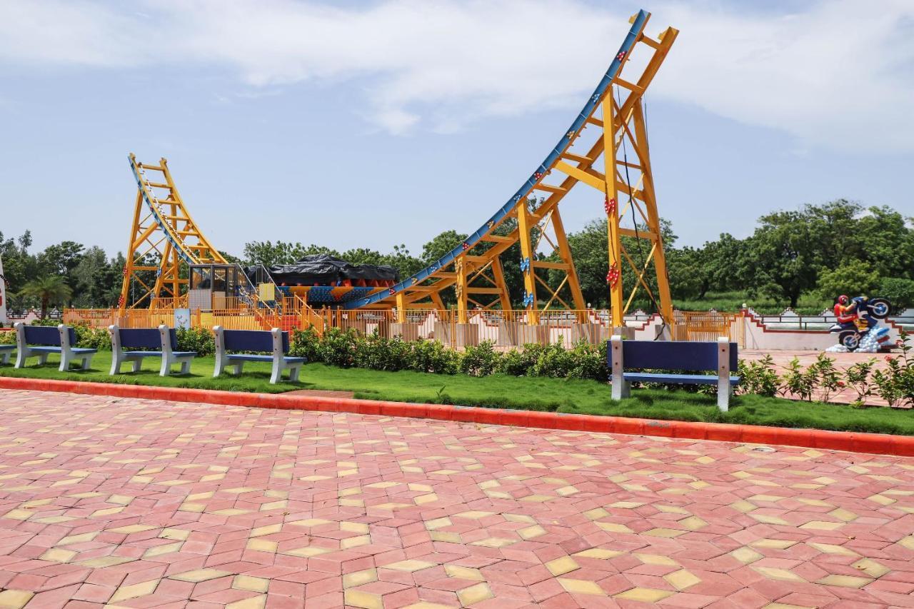 Capital O 49279 Chhab Chhaba Chhab Water Fun Park & Resort Damka 外观 照片